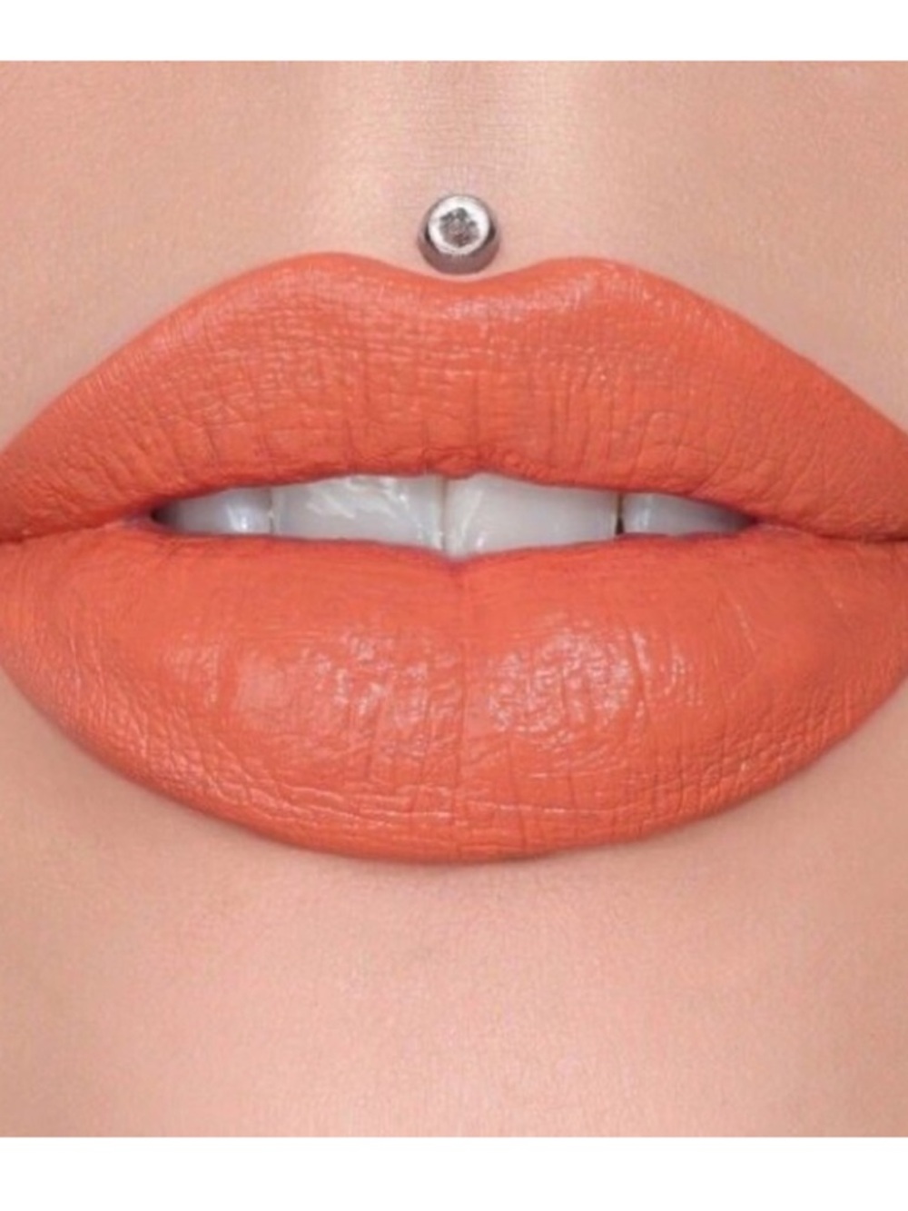 Jeffree Star Wyoming Iced Tea Velvet Trap Lipstick